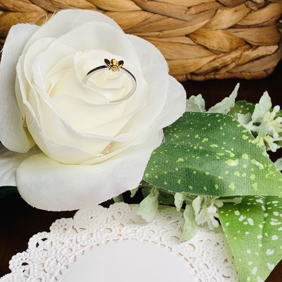 Captivating Delicate Honey Bee Ring, 18K GP - Picture 2 of 7